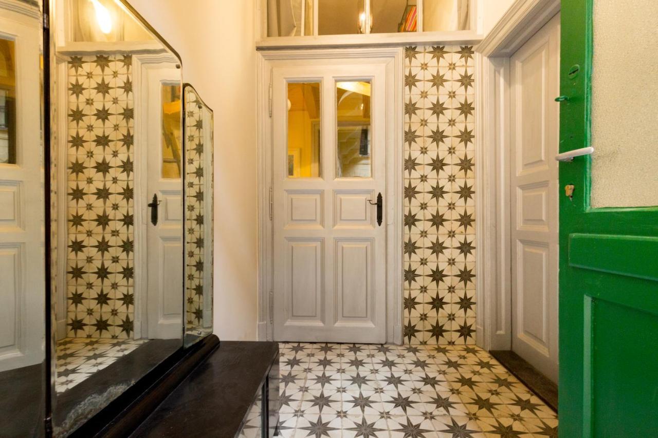 Artistic Apartment Budapest Exteriör bild