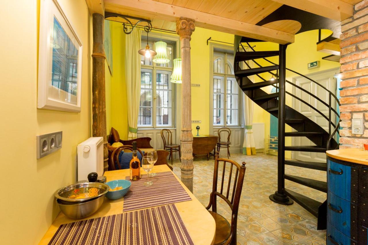 Artistic Apartment Budapest Exteriör bild
